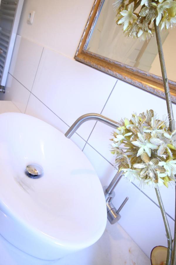 Moderne Studio Apartments Und 4 Zimmer Wohnungen In Oberhausen, Ideal Fuer Geschaeftsreisende Und Monteure Eksteriør billede